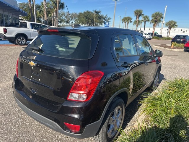 Used 2020 Chevrolet Trax LS image 44
