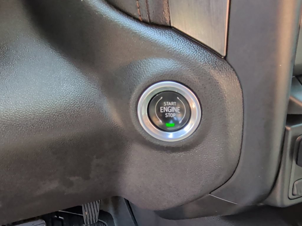 Used 2019 GMC Sierra 1500 AT4 w/ AT4 Preferred Package AWD/4WD image 23