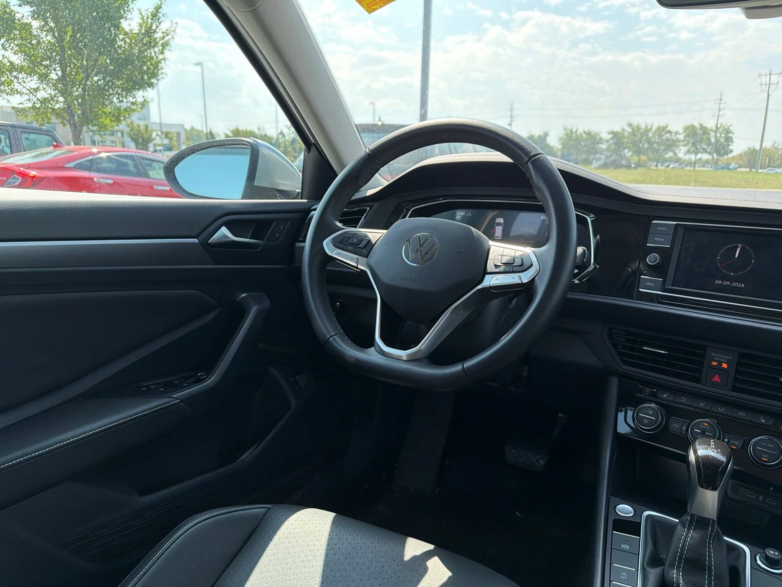 Certified 2023 Volkswagen Jetta SE FWD image 26