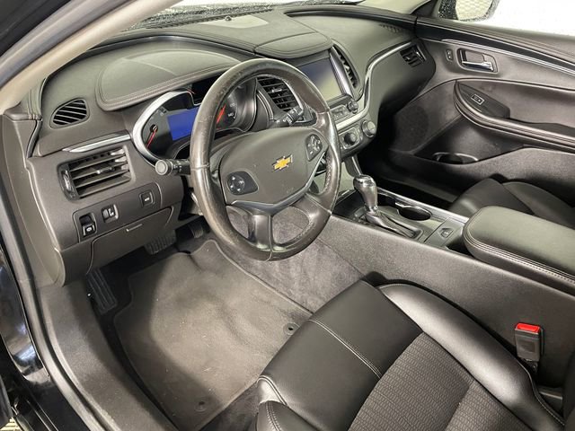 Certified 2019 Chevrolet Impala LT image 3