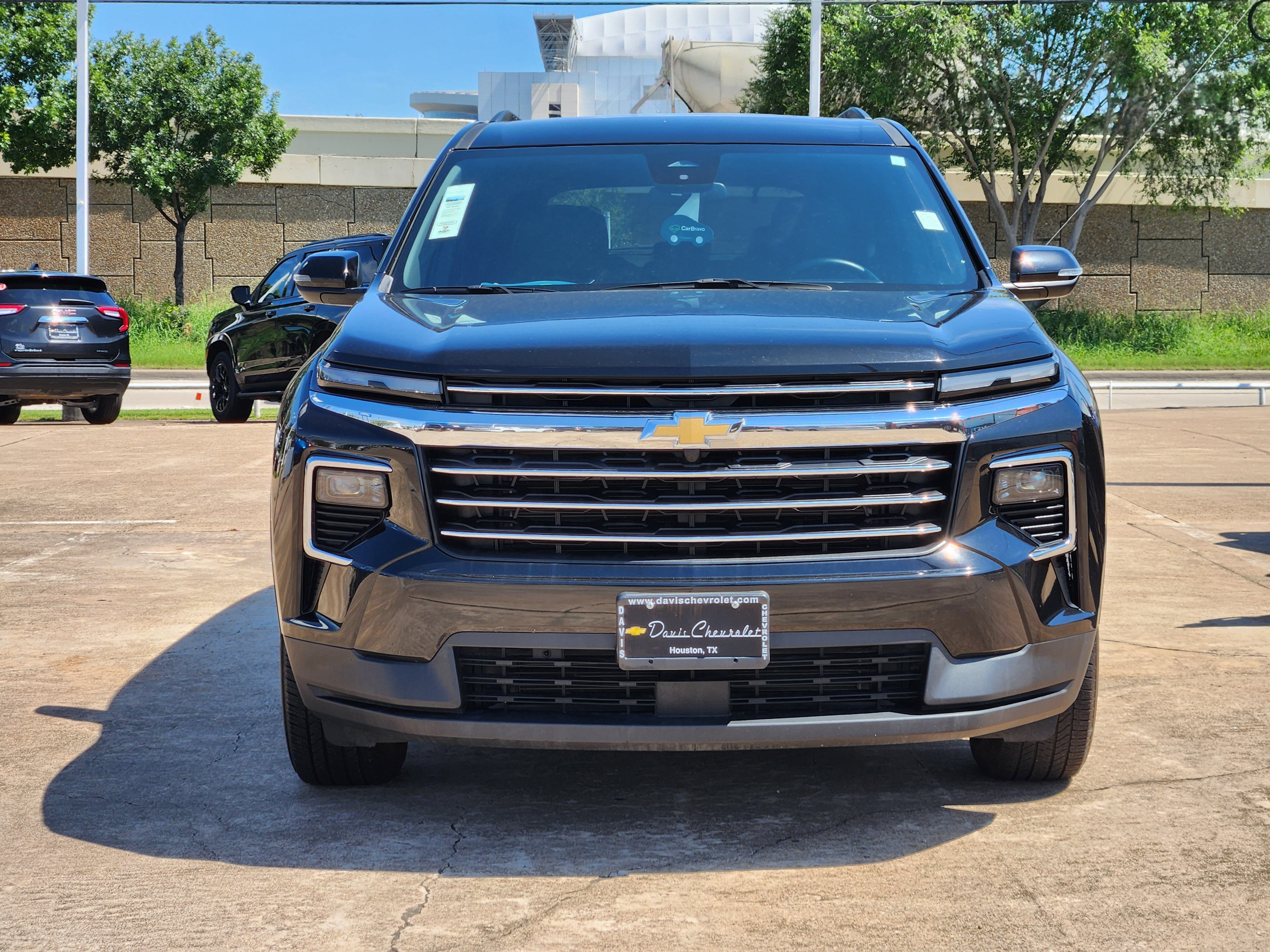 Certified 2025 Chevrolet Traverse LT FWD image 3
