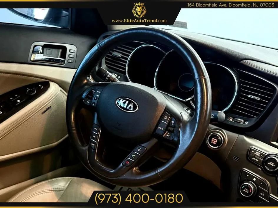 Used 2013 Kia Optima EX w/ Premium Pkg image 11