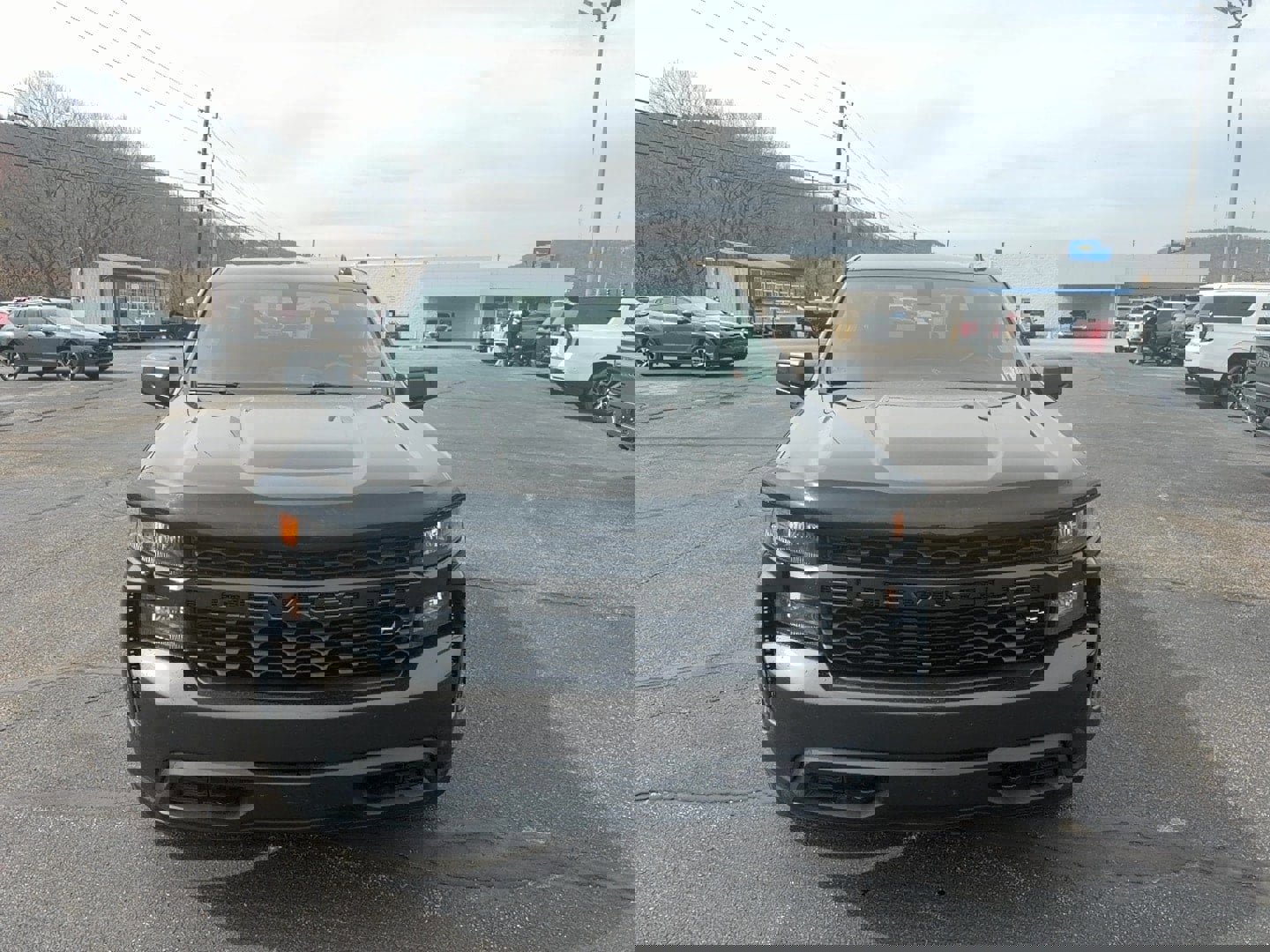 Used 2021 Chevrolet Silverado 1500 Custom w/ LPO, Dark Essentials Package image 2