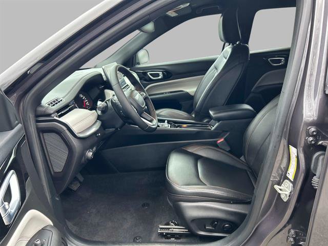 Certified 2024 Jeep Compass Limited image 11