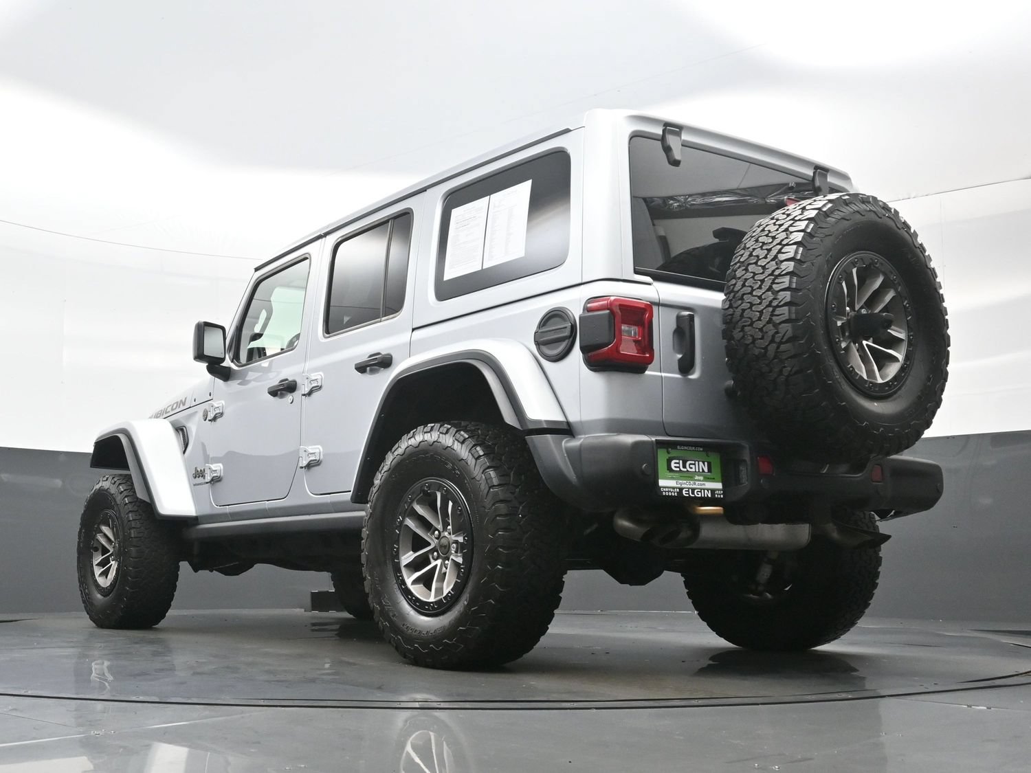 Used 2024 Jeep Wrangler Unlimited Rubicon 392 AWD/4WD image 29