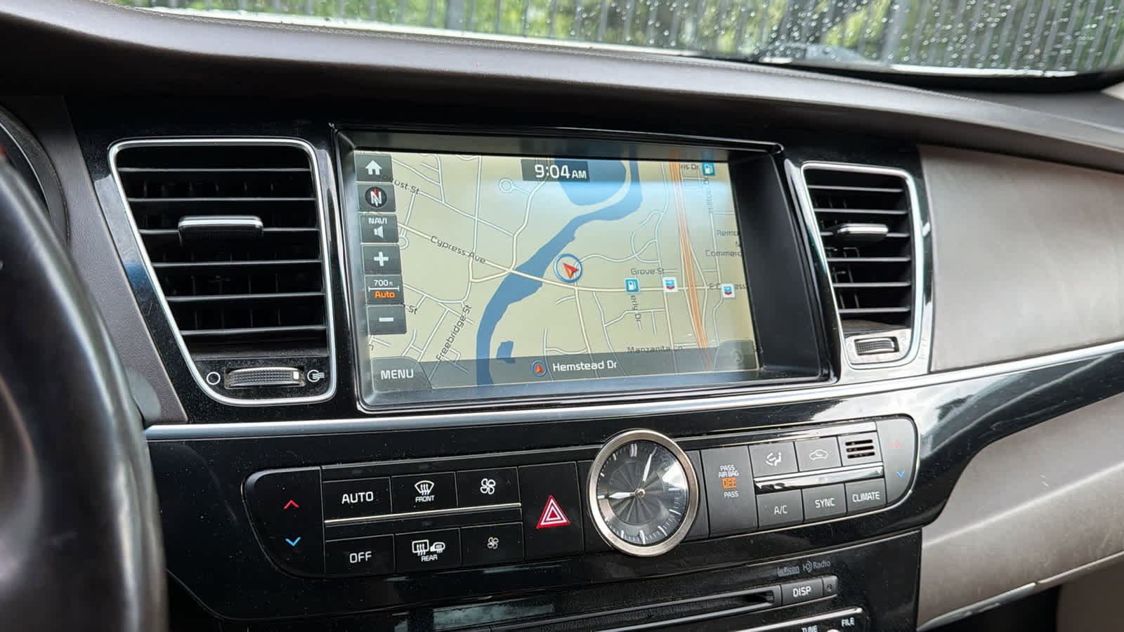 Used 2016 Kia K900 Luxury image 14