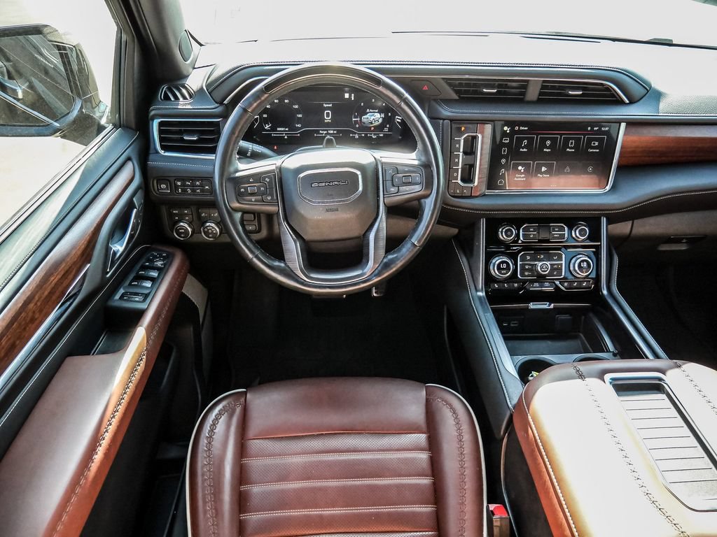 Used 2023 GMC Yukon Denali Ultimate AWD/4WD image 33