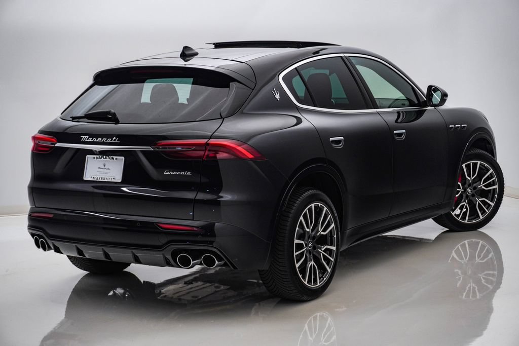 Used 2025 Maserati Grecale GT AWD/4WD image 11