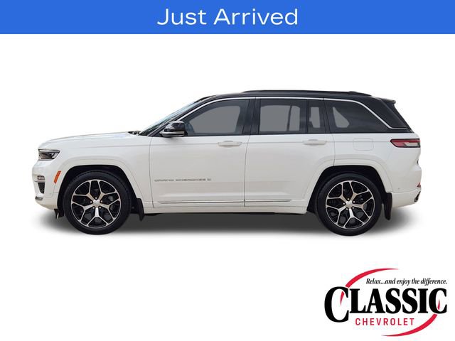 Used 2024 Jeep Grand Cherokee Summit AWD/4WD image 15