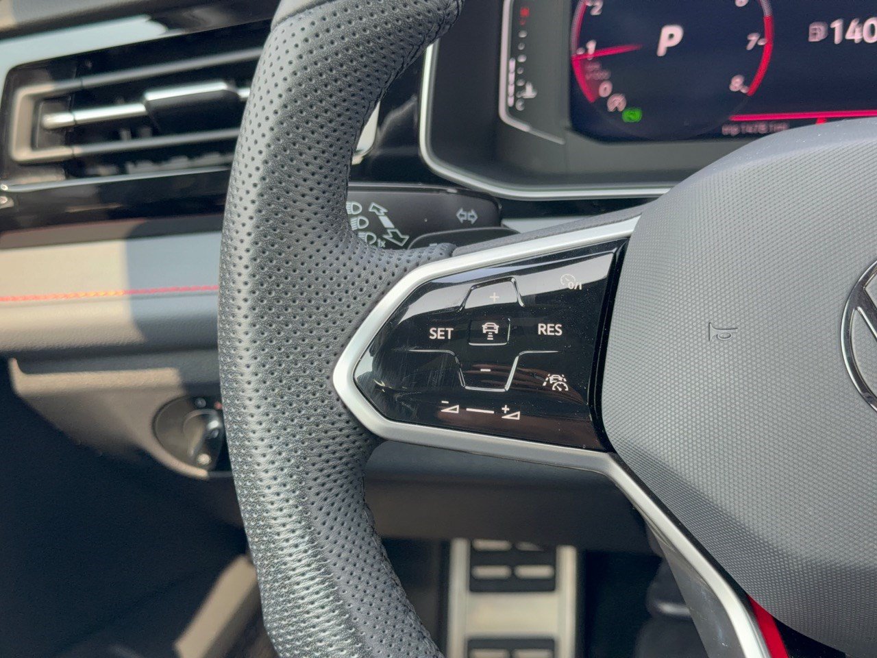 Certified 2025 Volkswagen Jetta GLI Autobahn FWD image 18