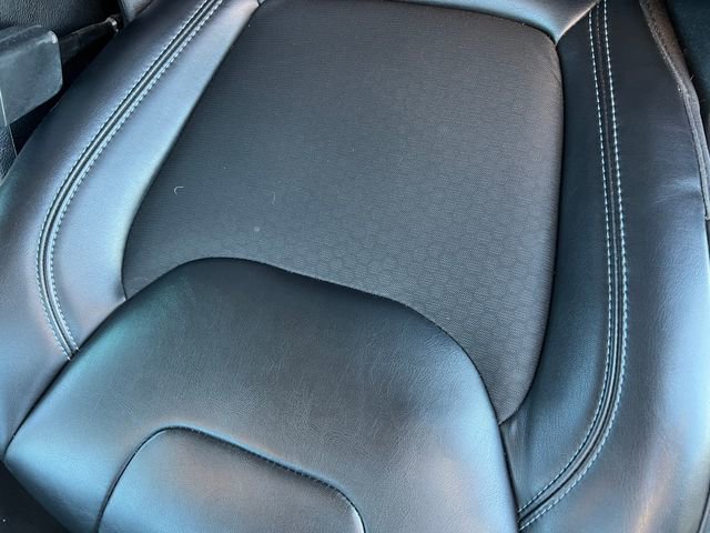 Used 2019 Jeep Cherokee Latitude Plus FWD image 10