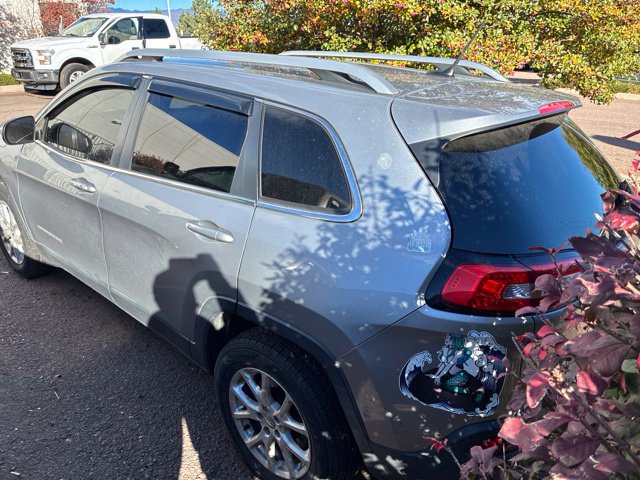 Used 2014 Jeep Cherokee Latitude w/ Comfort/Convenience Group AWD/4WD image 3