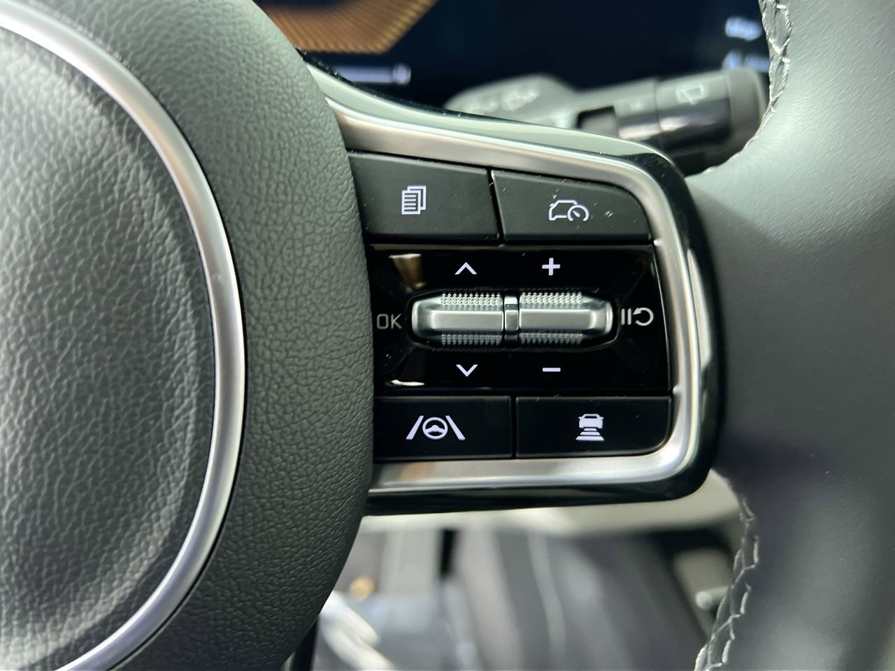 New 2026 Kia Sorento EX w/ EX Premium Package FWD image 19