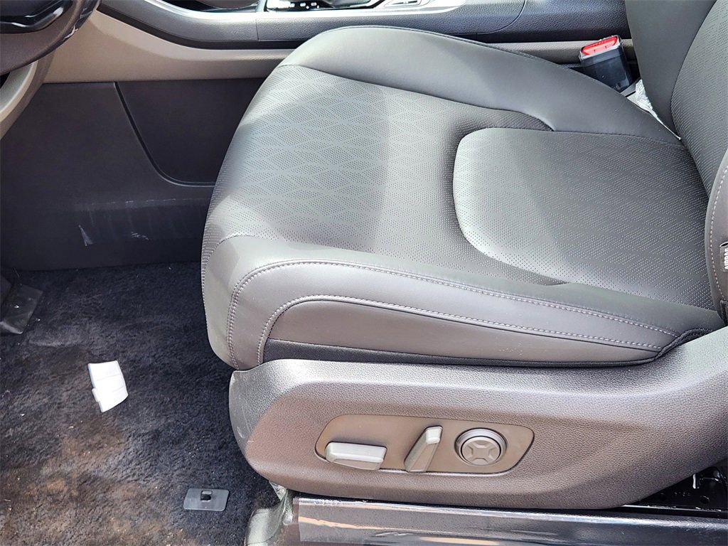 New 2026 Kia Carnival EX image 9