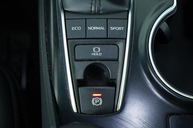 Used 2018 Toyota Camry XSE FWD image 37