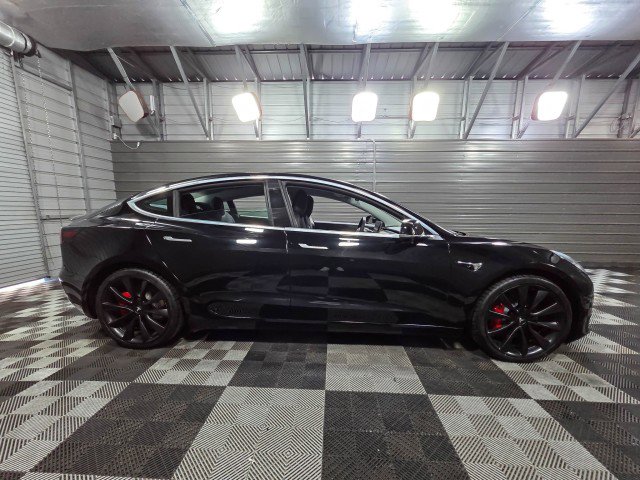Used 2020 Tesla Model 3 Performance image 9
