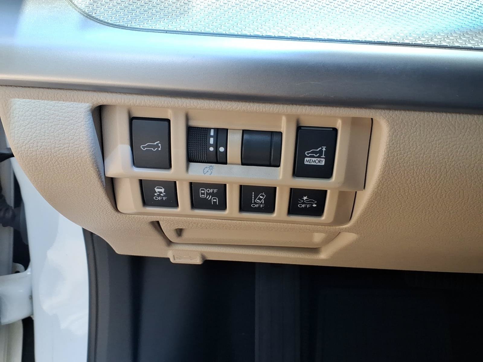Used 2018 Subaru Outback 2.5i Premium AWD/4WD image 19