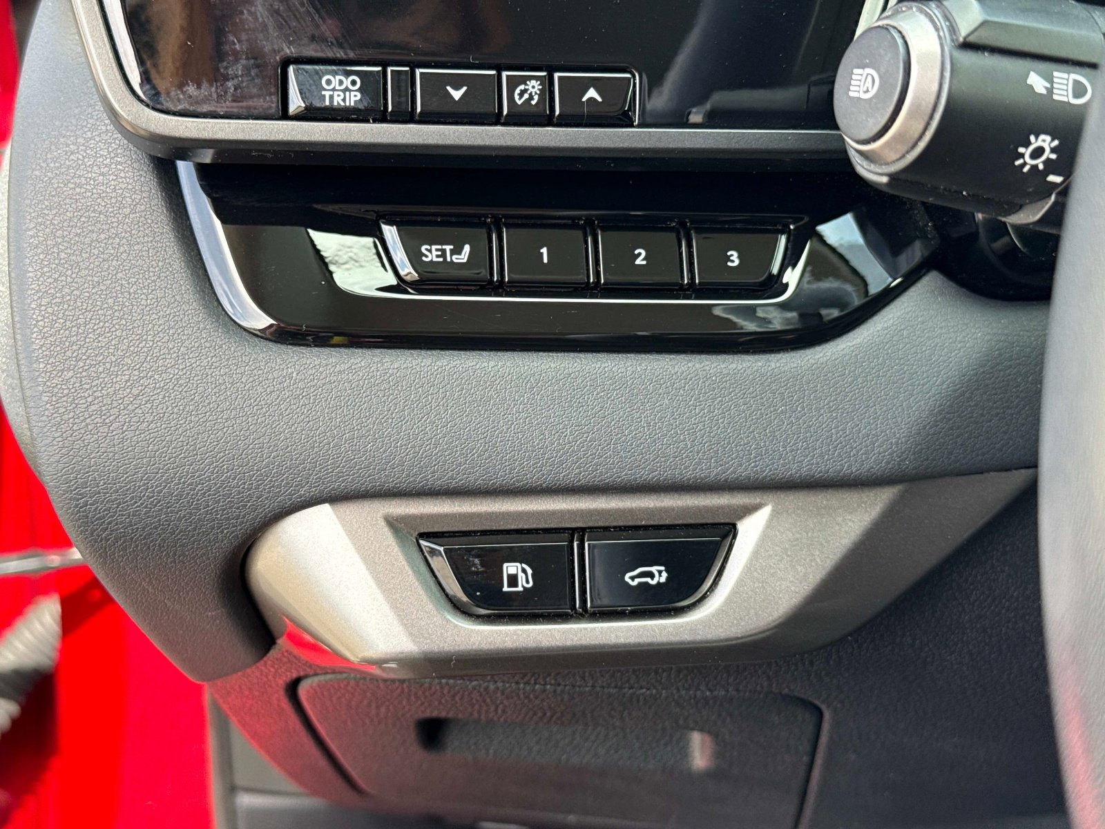 Used 2023 Lexus RX 350 w/ Cold Area Package image 33