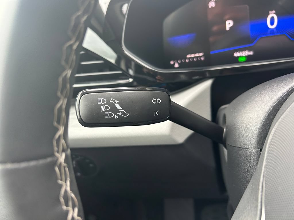 Certified 2023 Volkswagen Taos S FWD image 22