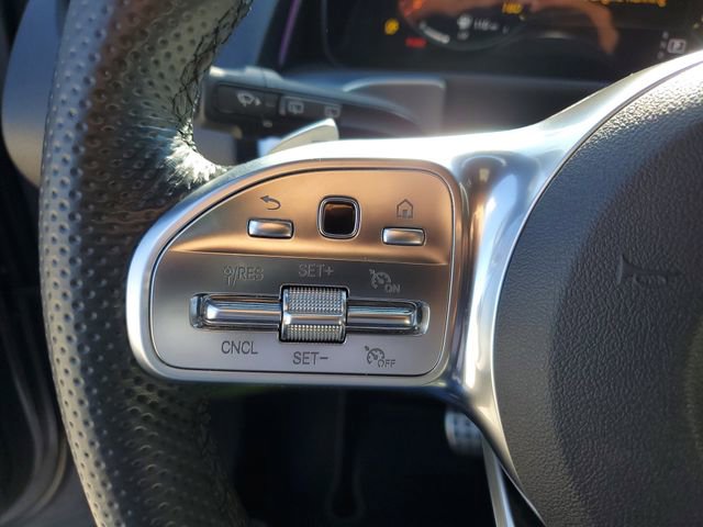 Used 2023 Mercedes-Benz GLB 250 image 21