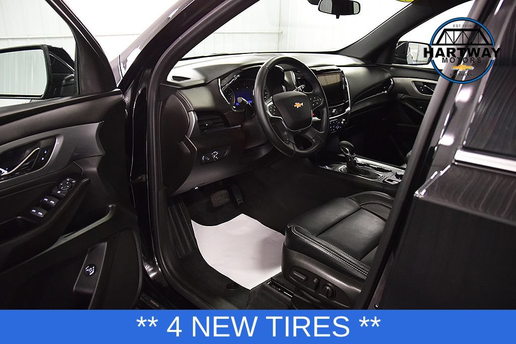 Used 2023 Chevrolet Traverse LT AWD/4WD image 14
