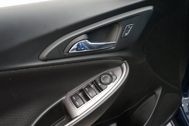 Used 2022 Chevrolet Malibu LT image 22