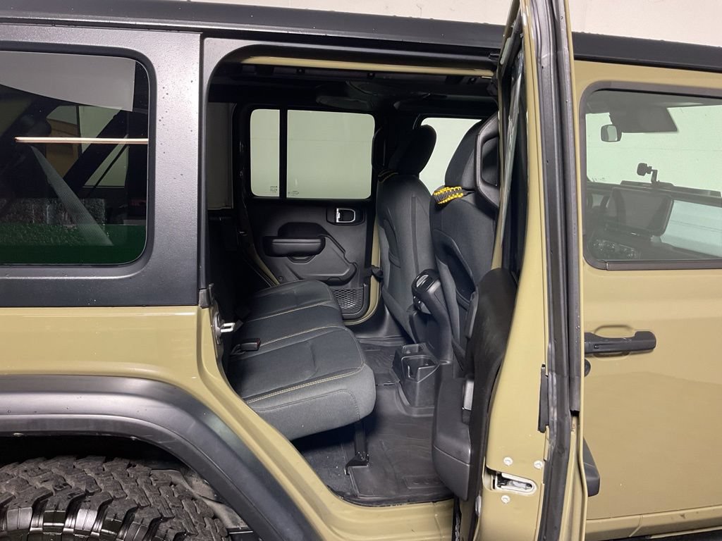 Used 2025 Jeep Wrangler Unlimited Sport AWD/4WD image 34