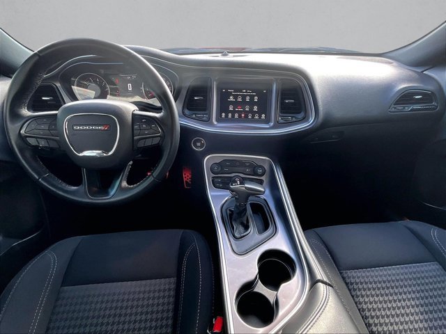 Used 2019 Dodge Challenger SXT image 16