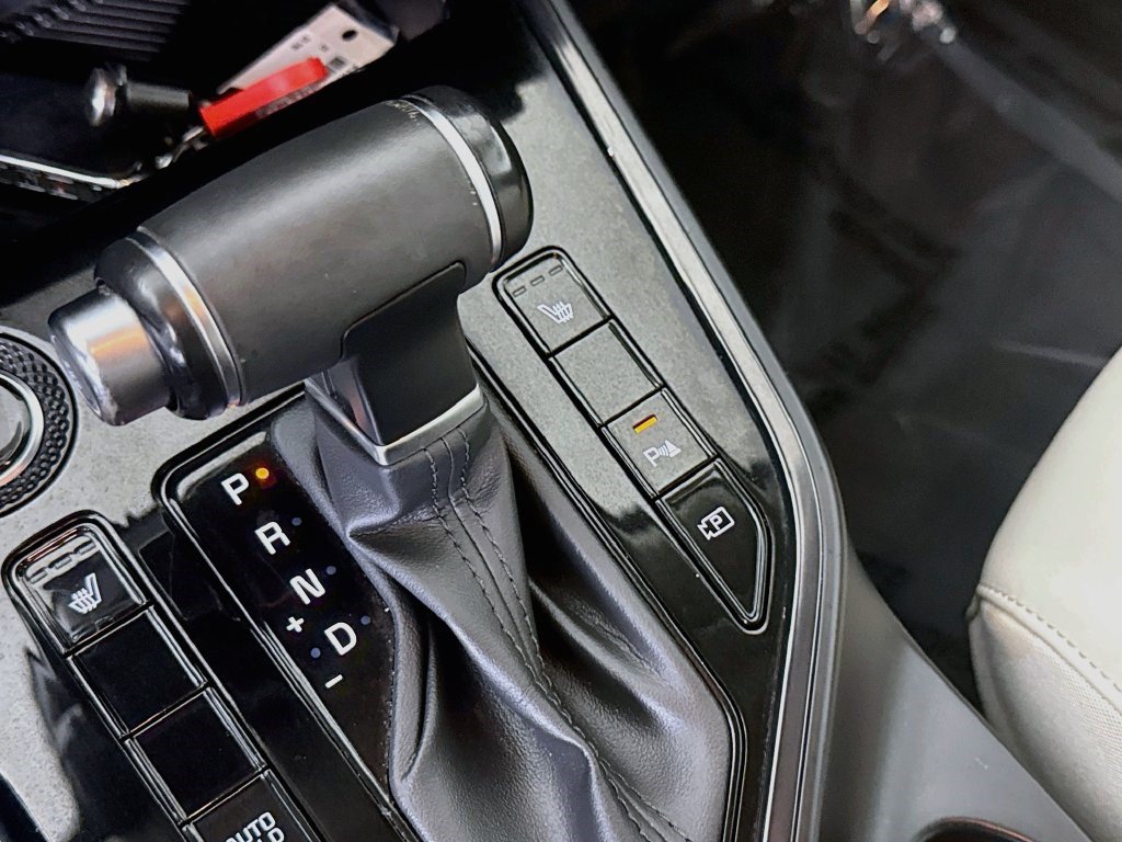 Used 2023 Kia Niro EX FWD image 19