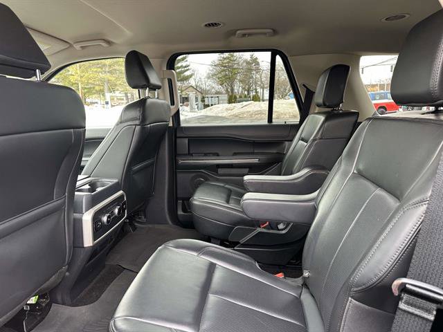 Used 2022 Ford Expedition XLT image 10