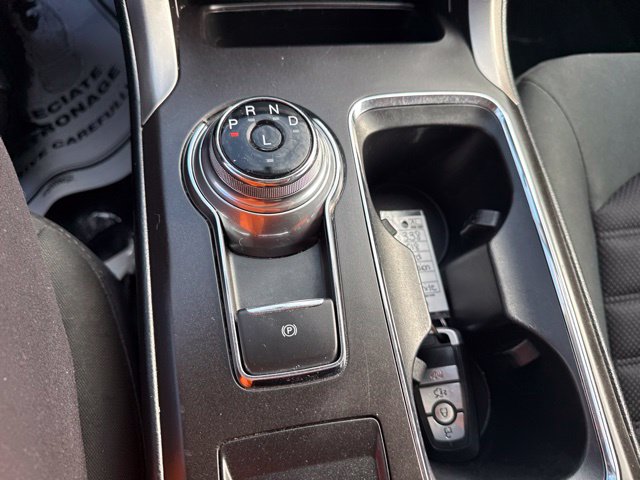 Used 2018 Ford Fusion SE w/ Fusion SE Technology Package FWD image 21