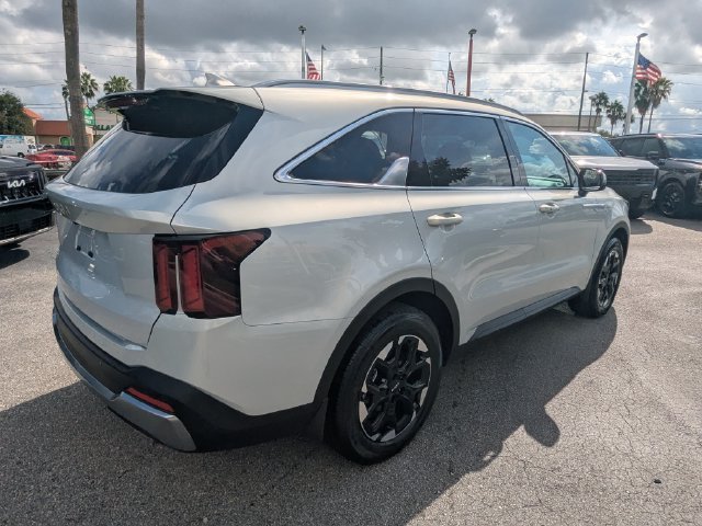 New 2026 Kia Sorento S FWD image 6