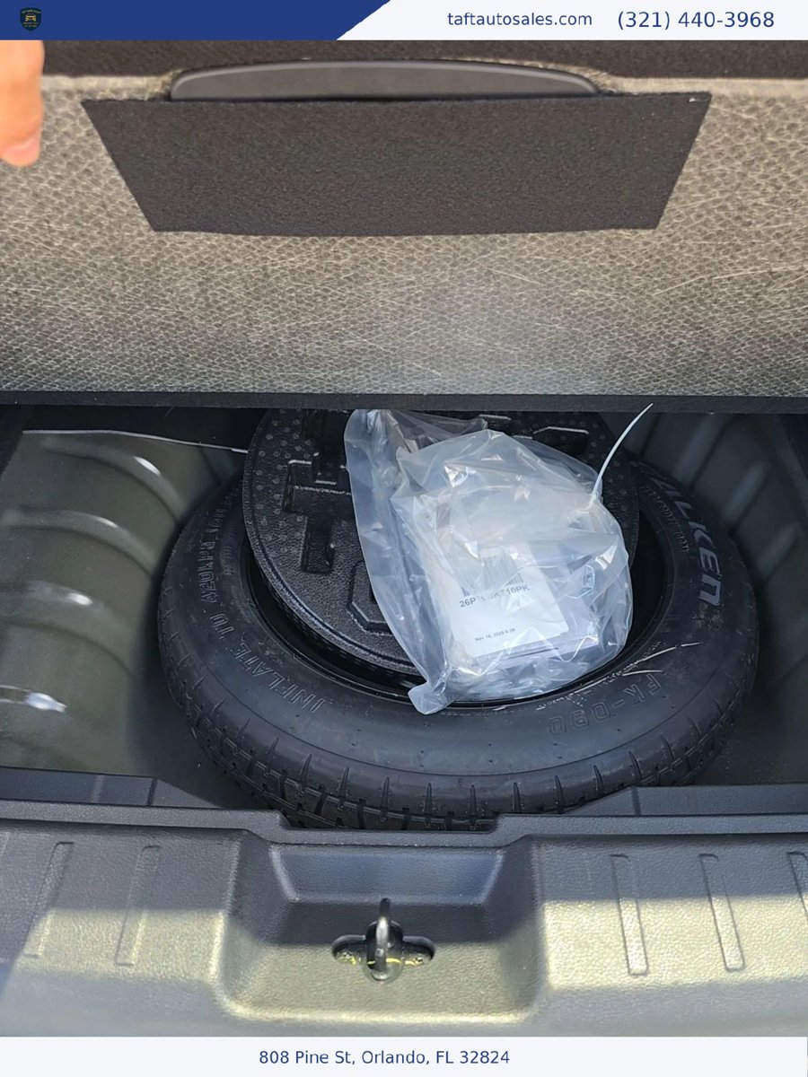 Used 2026 Nissan Kicks SR FWD image 25