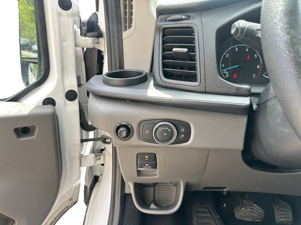 Used 2024 Ford Transit 350 XLT RWD image 13