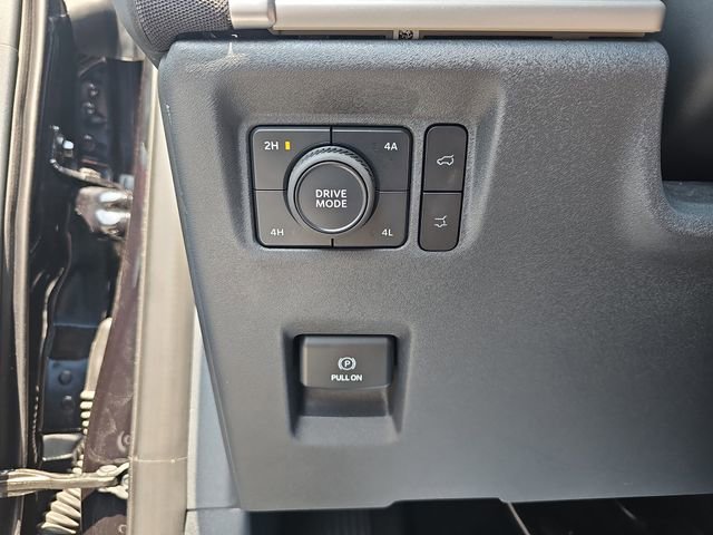 Used 2025 Ford Expedition Max Active AWD/4WD image 23