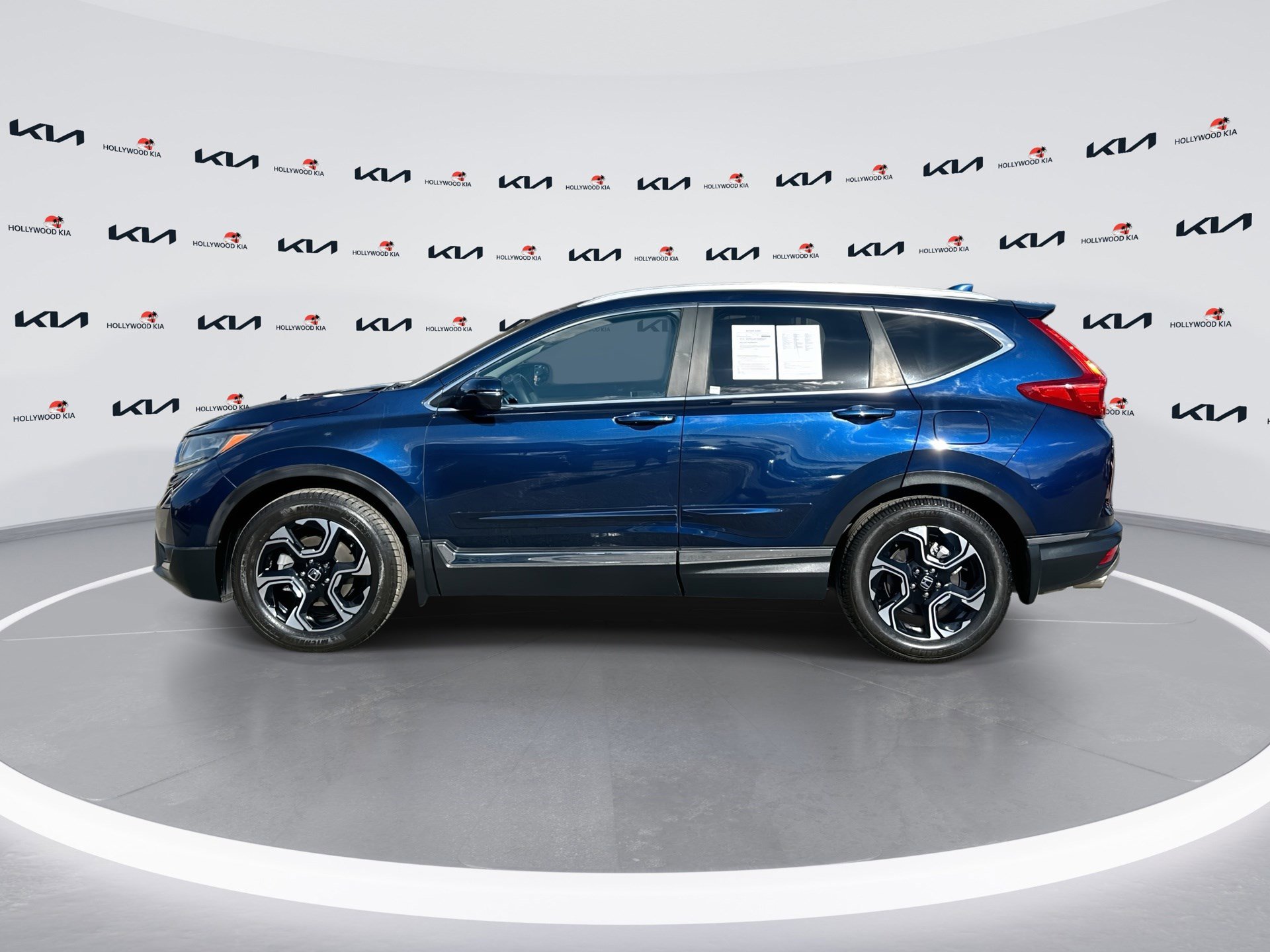 Used 2017 Honda CR-V Touring image 5