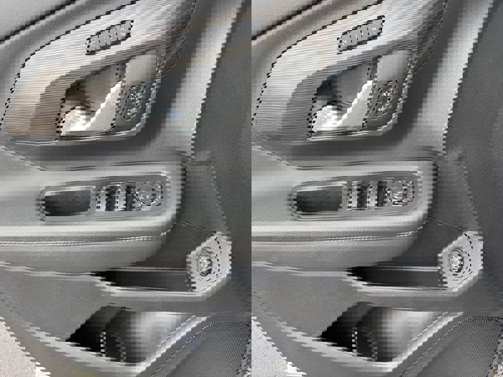 Certified 2023 GMC Terrain SLT w/ LPO, Floor Liner Package image 14