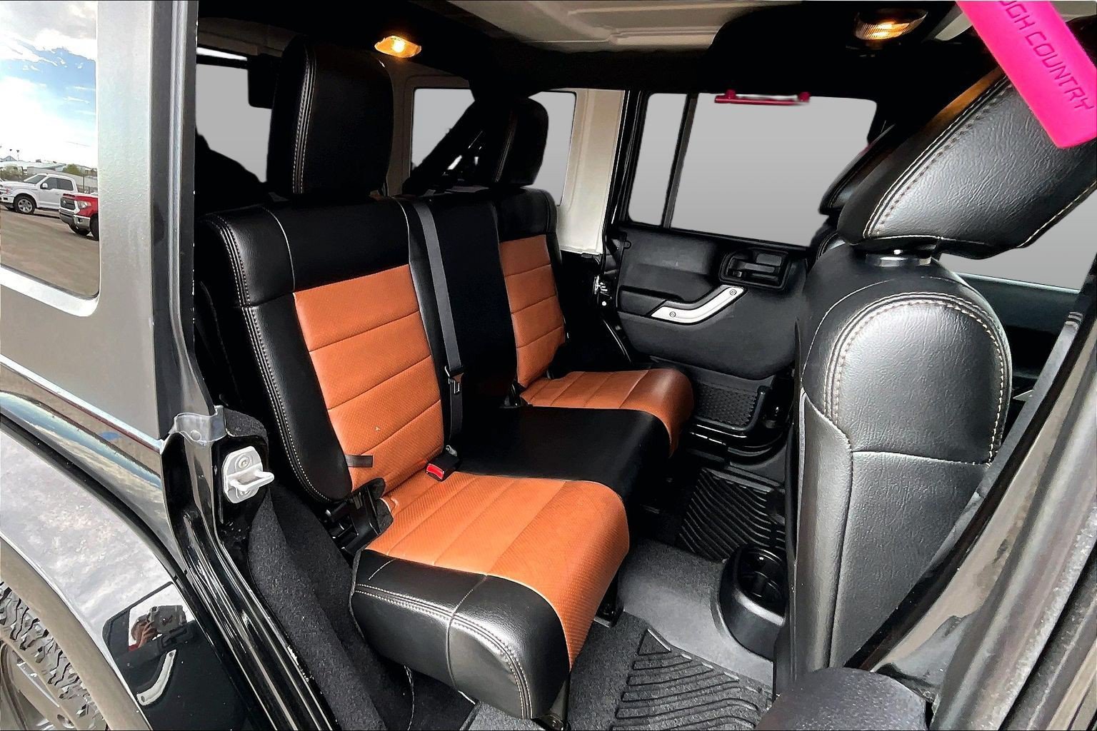 Used 2012 Jeep Wrangler Unlimited Sahara w/ Dual Top Group AWD/4WD image 25