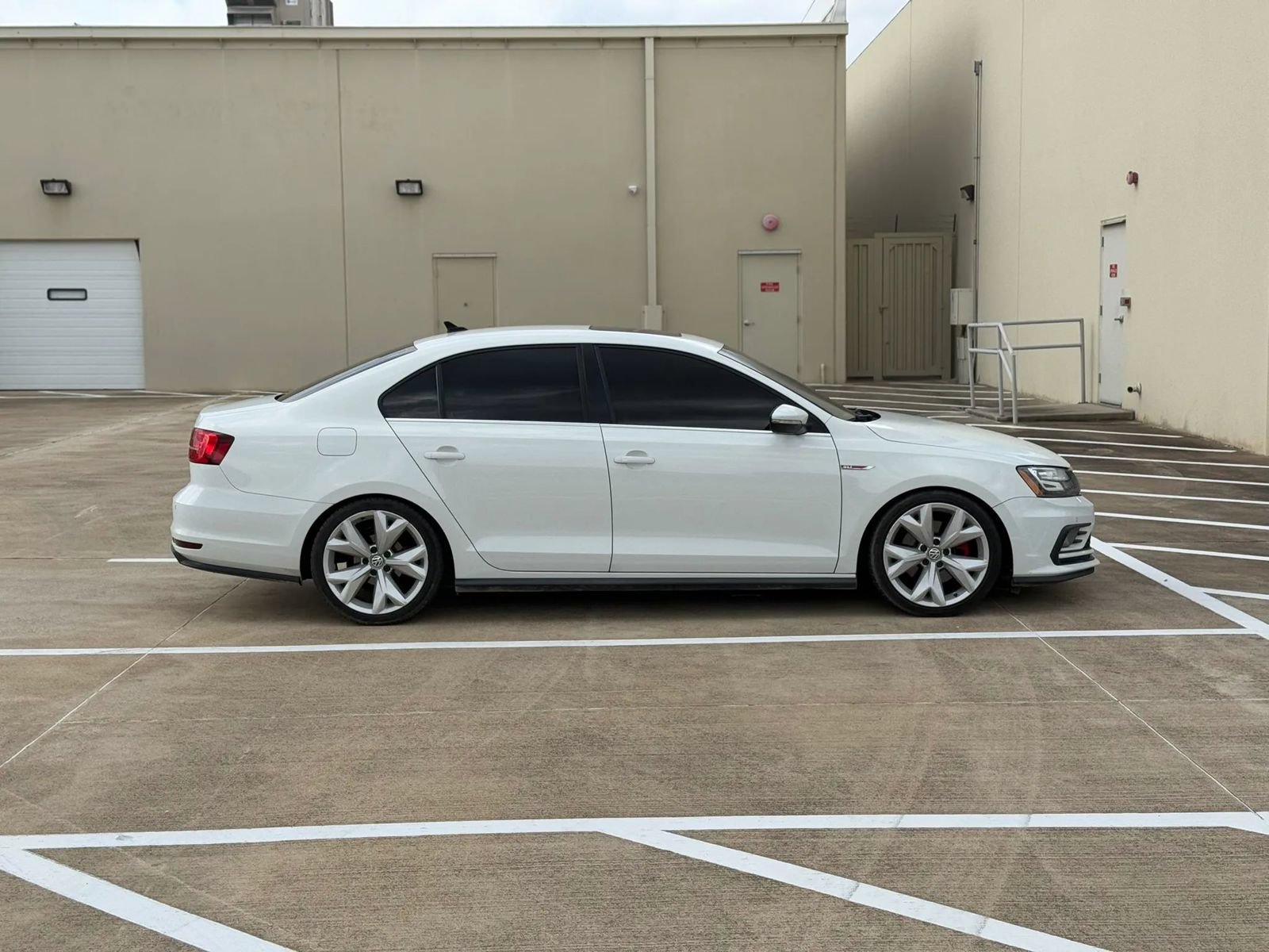 Used 2016 Volkswagen Jetta GLI SEL FWD image 10
