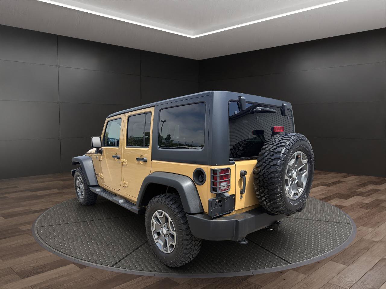 Used 2014 Jeep Wrangler Unlimited Rubicon w/ Dual Top Group AWD/4WD image 6