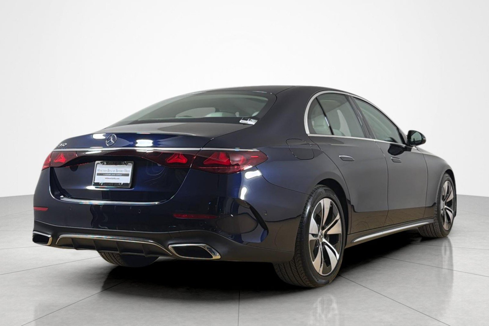 Used 2026 Mercedes-Benz E 350 Sedan image 5
