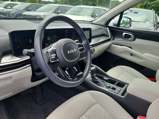 Certified 2025 Kia Sorento S FWD image 13