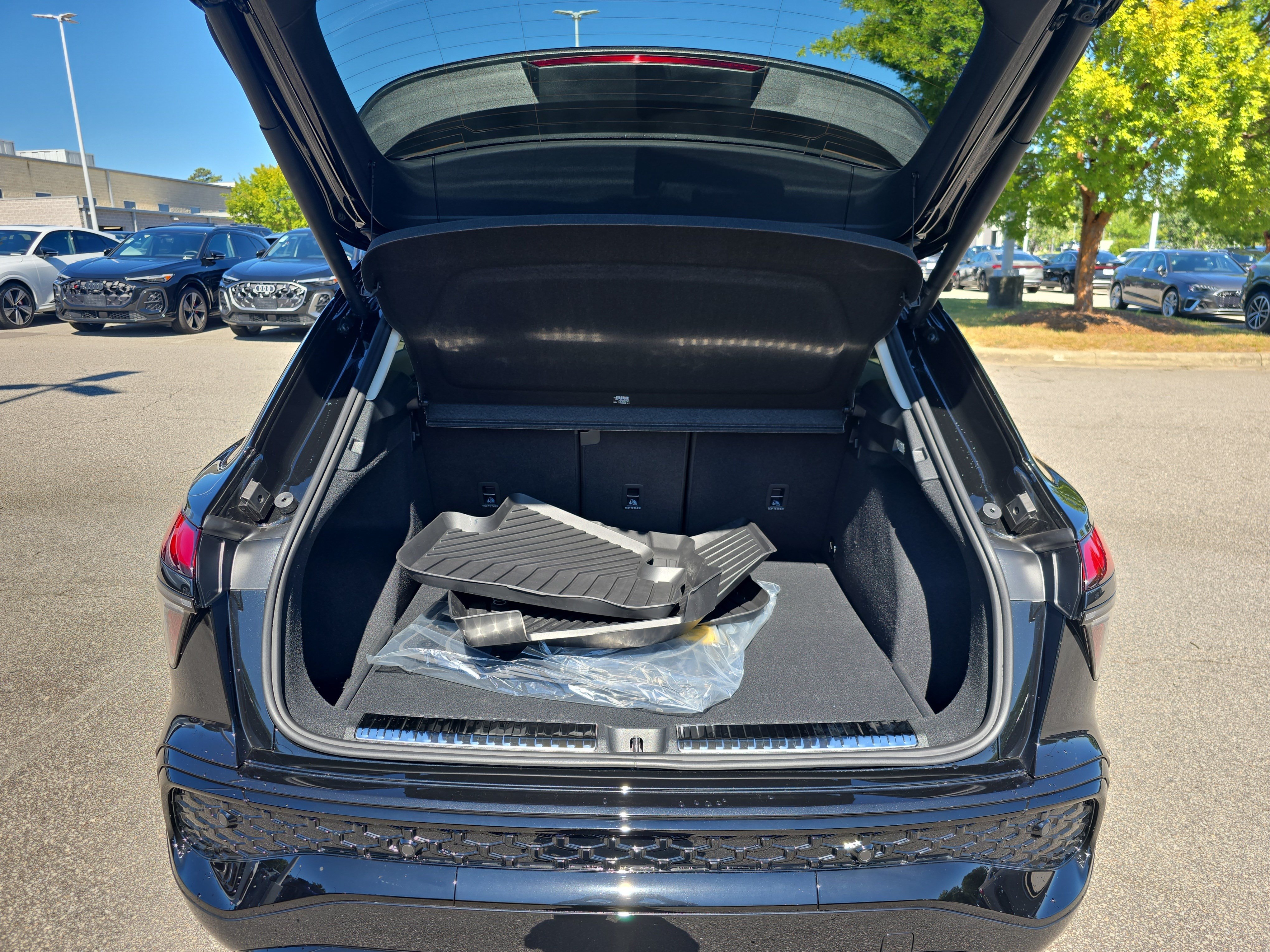 New 2026 Audi Q3 quattro 2.0T AWD/4WD image 12