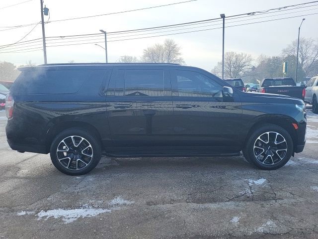 Used 2021 Chevrolet Suburban RST w/ Luxury Package image 10