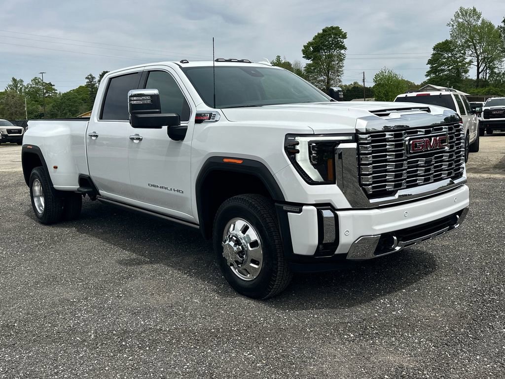 New 2026 GMC Sierra 3500 Denali w/ Denali Reserve Package image 4