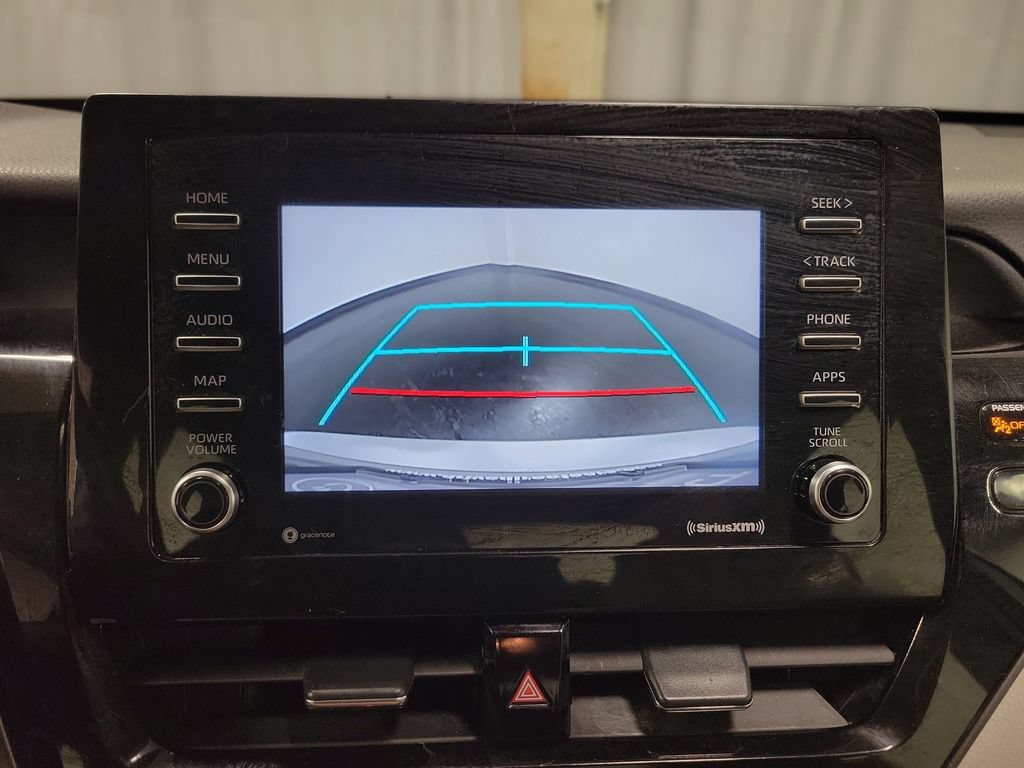 Used 2022 Toyota Camry SE FWD image 21