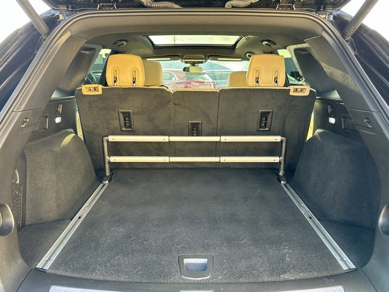 Used 2018 Cadillac XT5 Premium Luxury w/ Driver Assist Package image 7