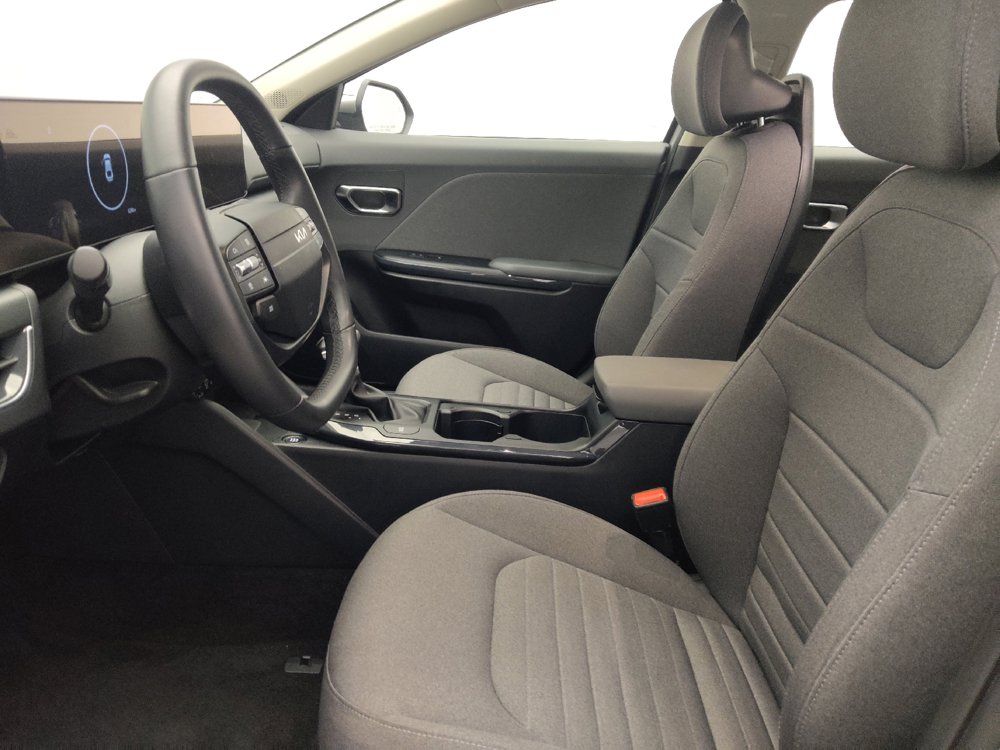 Used 2025 Kia K4 EX FWD image 17