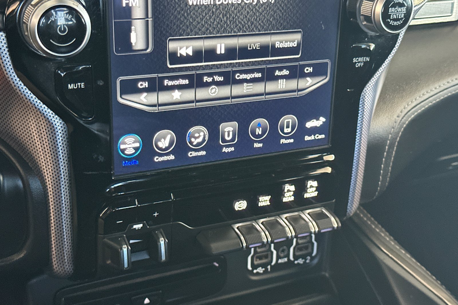 Used 2019 RAM 2500 Limited AWD/4WD image 17
