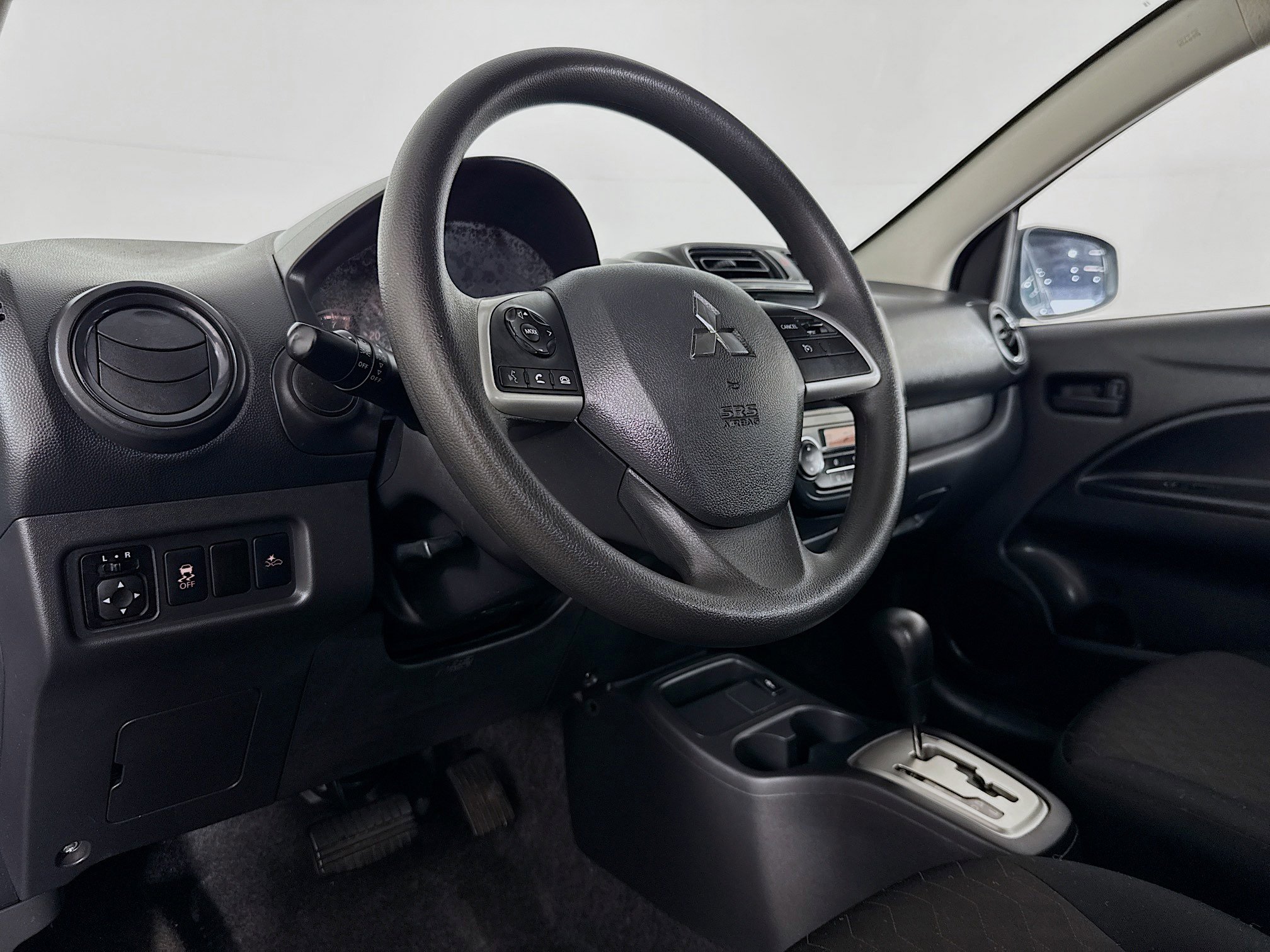 Used 2024 Mitsubishi Mirage LE image 21